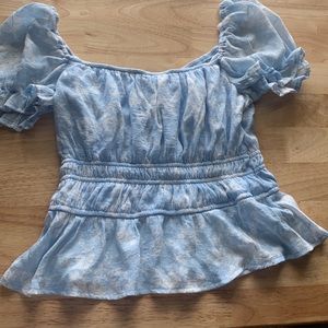Blue floral puff sleeve top